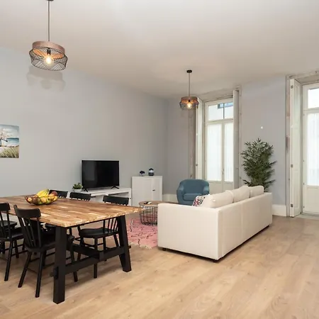Xl Apartment